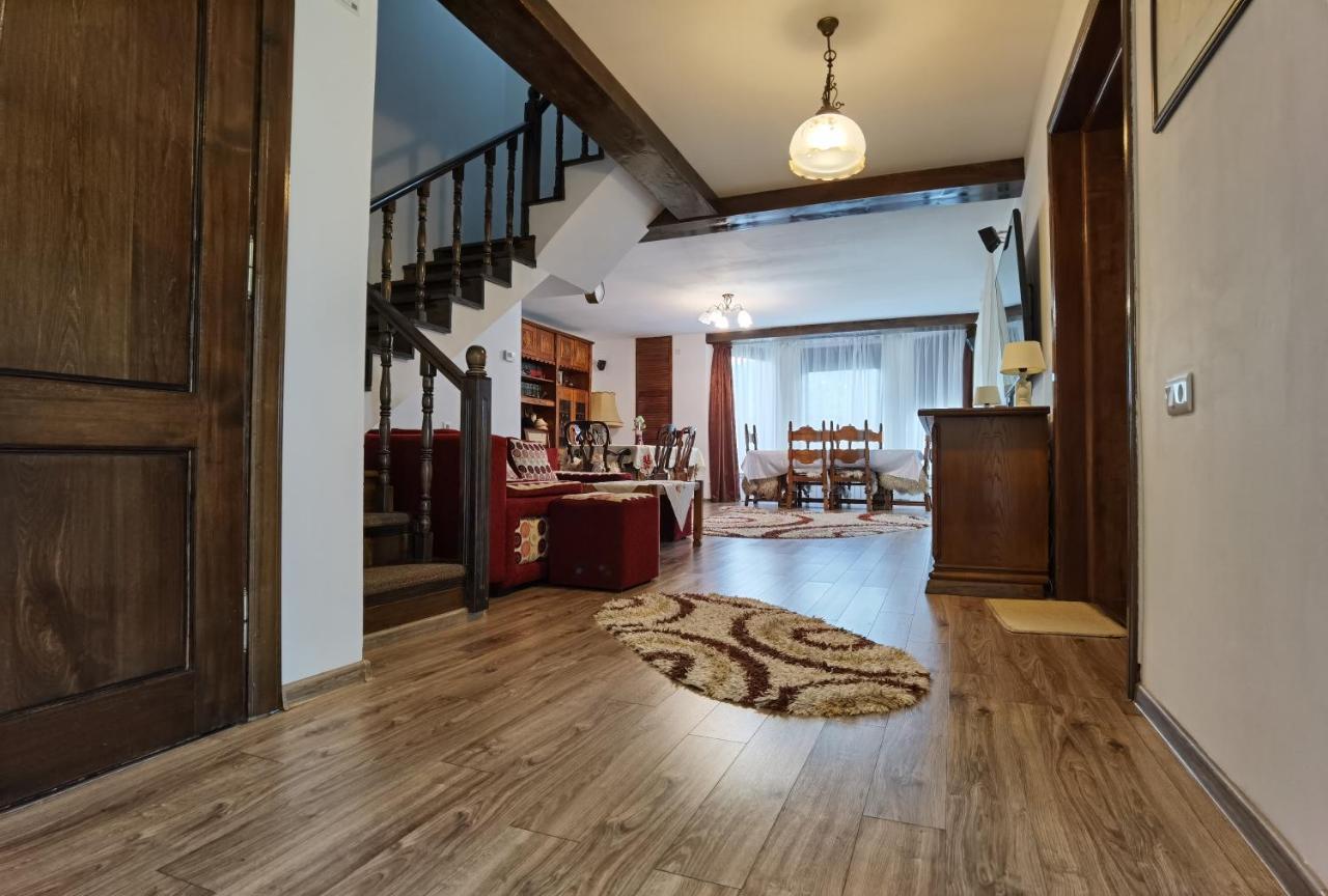 Conacul Caterinei Hotel Polovragi Ngoại thất bức ảnh